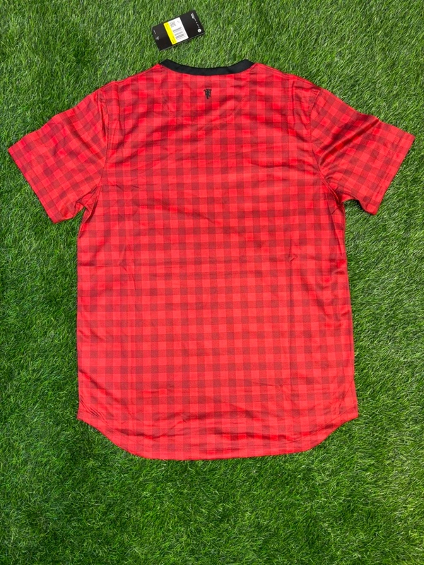 Retro Manchester United 12/13 Home Half Sleeve  - S