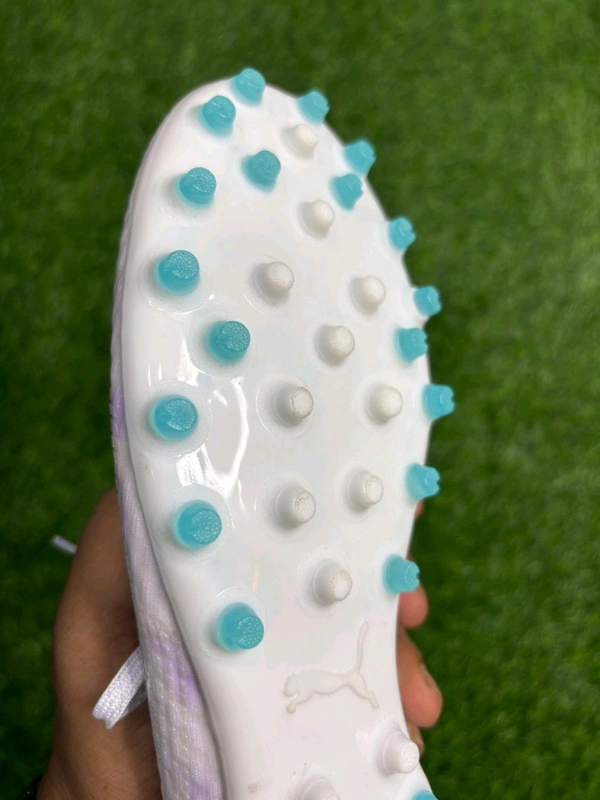 Future White Colour FG+AG Multi Ground Boot With Lace - 7.5