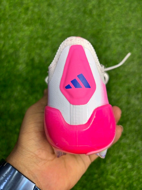 Predator Elite Foldover Grey And Pink Colour FG With Lace - 7.5