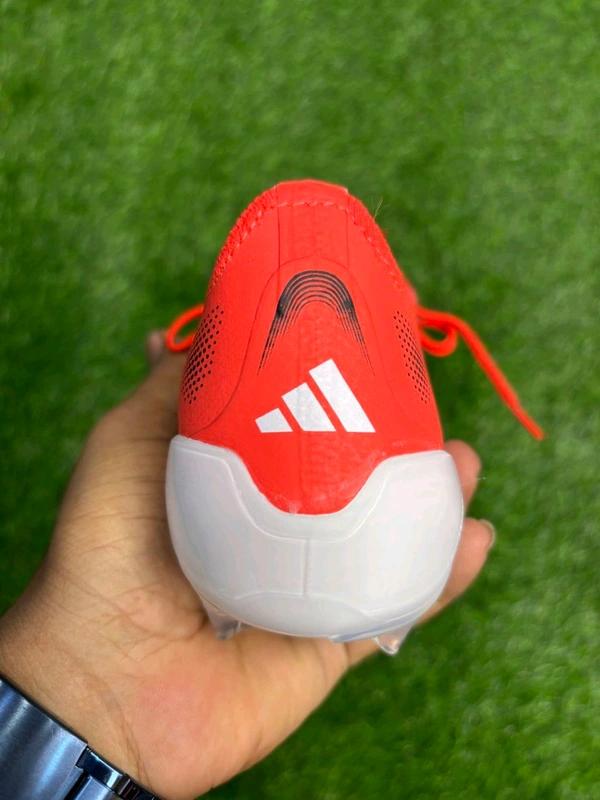 Predator Foldover Elite Red Colour With Lace FG - 9
