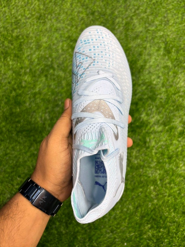 Future 8 Ultimate Baby Blue Colour FG With Lace  - 6.5