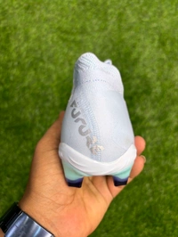 Future 8 Ultimate Baby Blue Colour FG With Lace  - 6.5