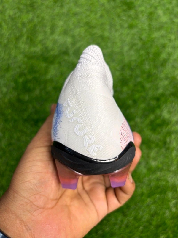 Future 8 Ultimate Mix Colour FG With Lace  - 7.5