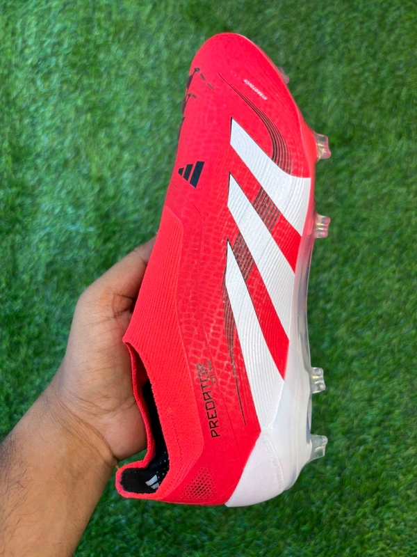 Predator Red Colour FG Without Lace Low-top  - 6.5