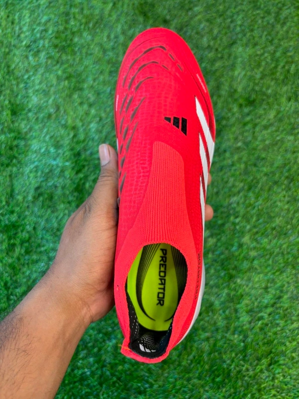 Predator Red Colour FG Without Lace Low-top  - 6.5