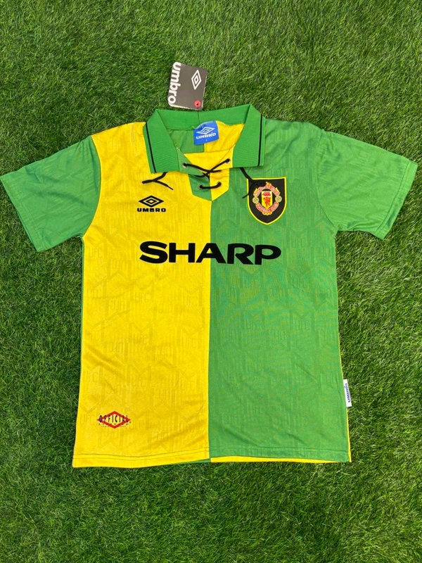 Retro Manchester United 1992-94 Away Half Sleeve  - M
