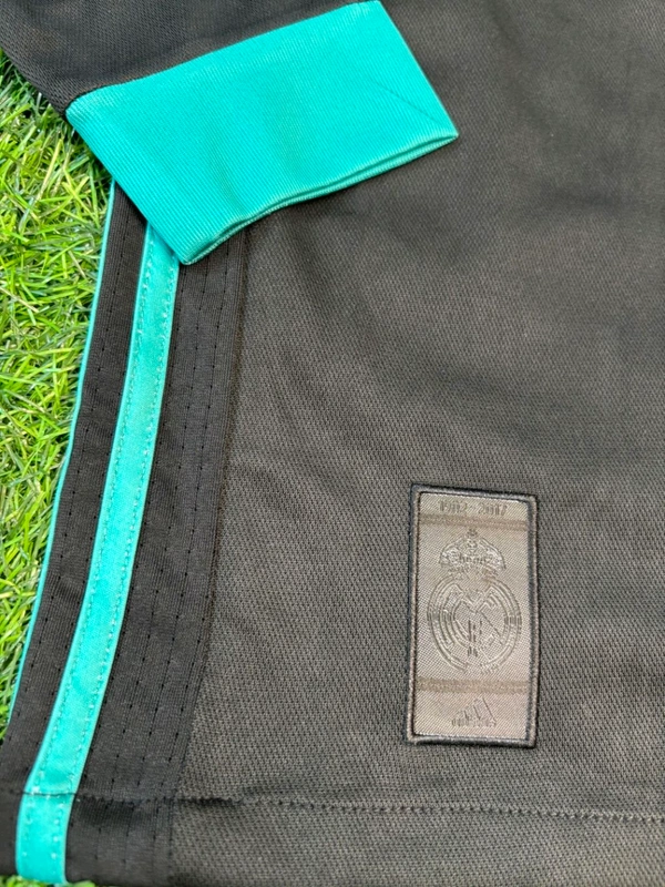 Retro Madrid 2017-18 Away Full Sleeve  - M