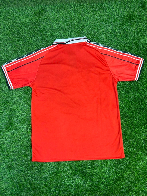 Retro Manchester United 1998-99 Home Half Sleeve With Short  - L
