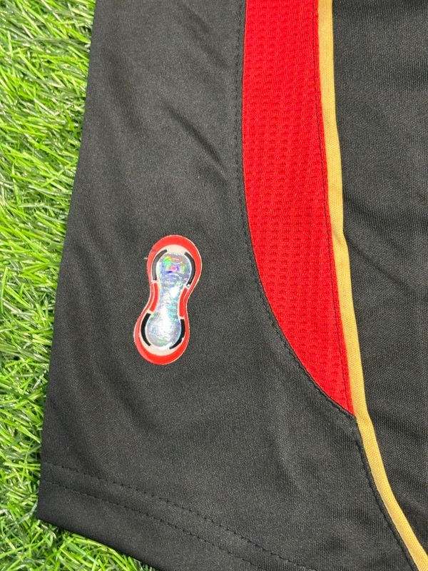 Retro AC Milan 2006-07 3rd Kit Half Sleeve  - S