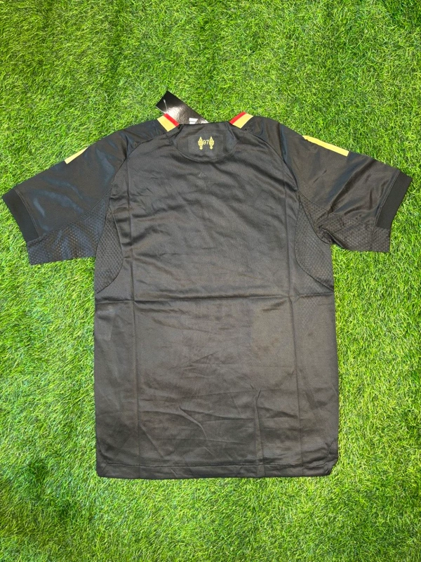 Liverpool FC Black Colour Player Edition Half Sleeve  - XXL