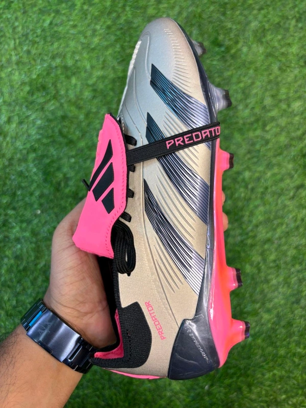 Predator Foldover Elite Grey And Pink FG - 6.5