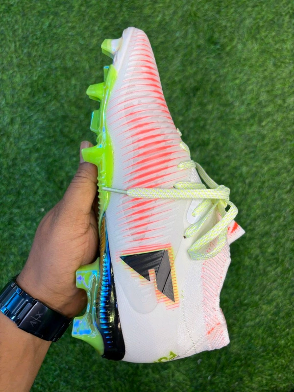 Future 8 Ultimate White And Orange FG With Lace  - 8