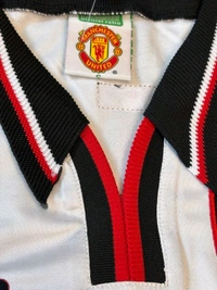 Retro Manchester United 1998-99 Away Half Sleeve  - L