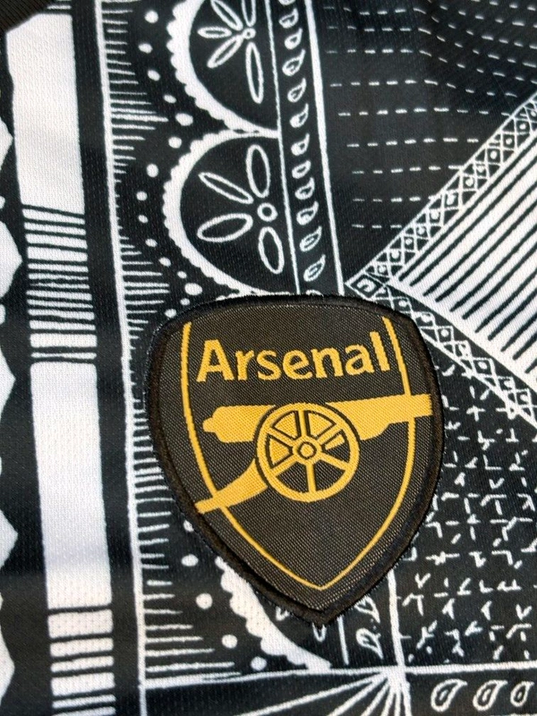 Arsenal X Ian Pre-match Fan Edition Half Sleeve With Short  - S