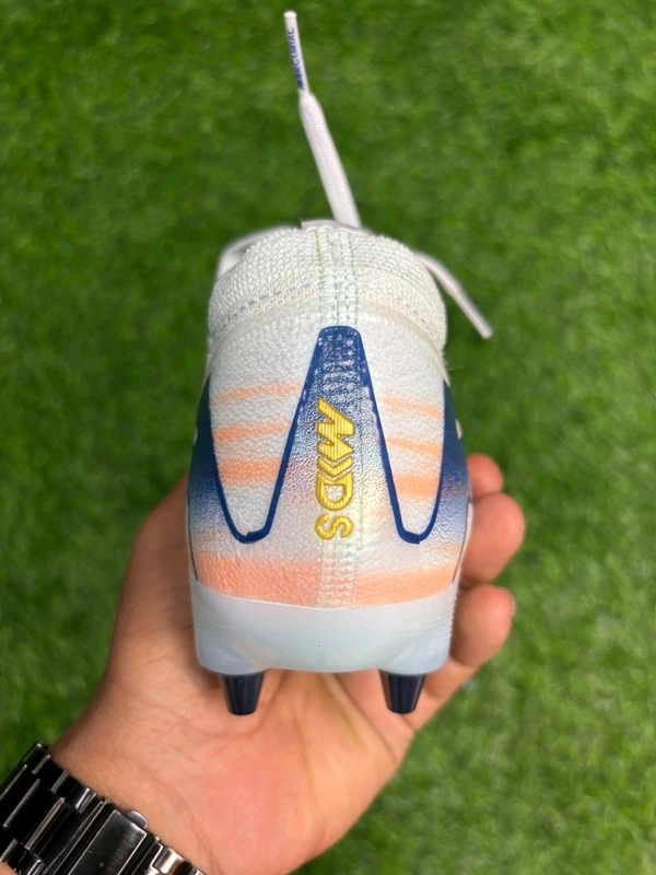 Mercurial Vapor 16 Elite CR7 Edition SG With Lace ( Metal Changer) - 7.5