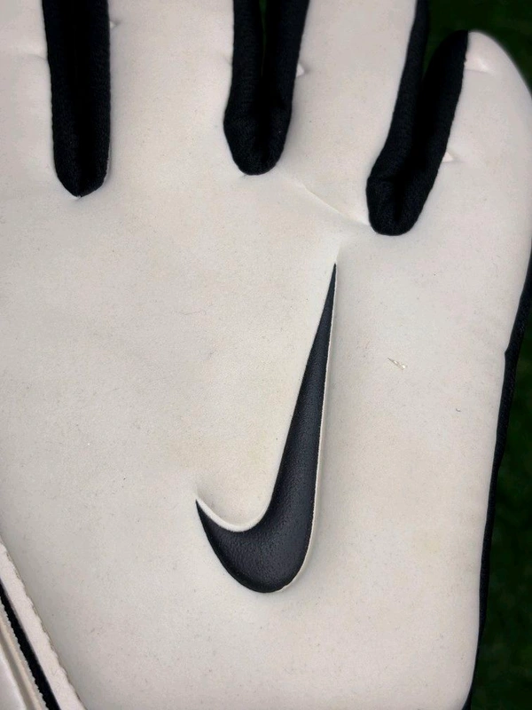 Vapor Grip 3 White Premium Match Goalkeeper Gloves  - 10