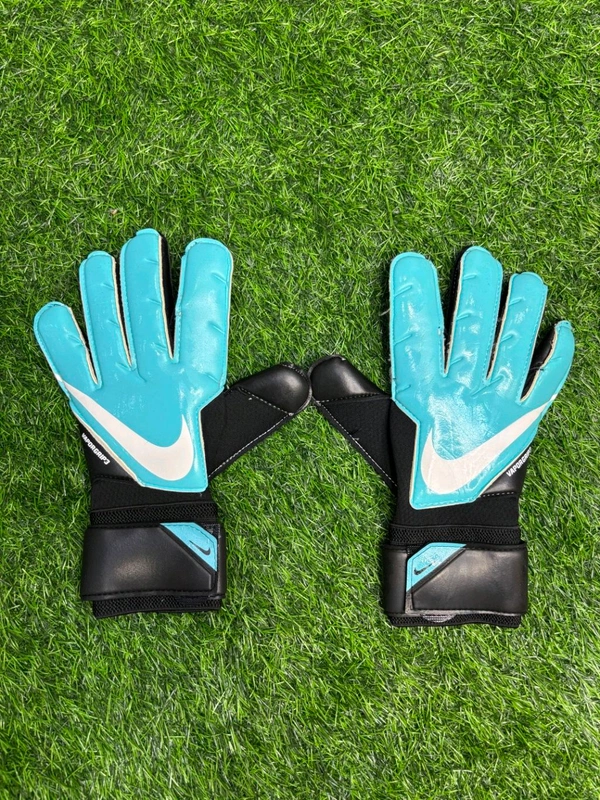 Vapor Grip 3 Sky Blue & Black Premium Match Gloves  - 8
