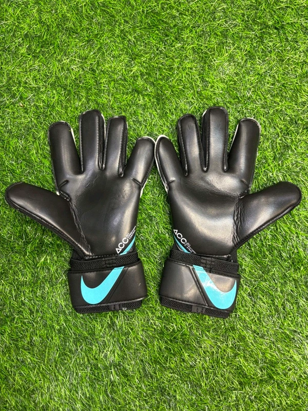 Vapor Grip 3 Sky Blue & Black Premium Match Gloves  - 8