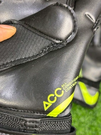 Vapor Grip 3 Black & Neon Green Premium Match Gloves  - 9
