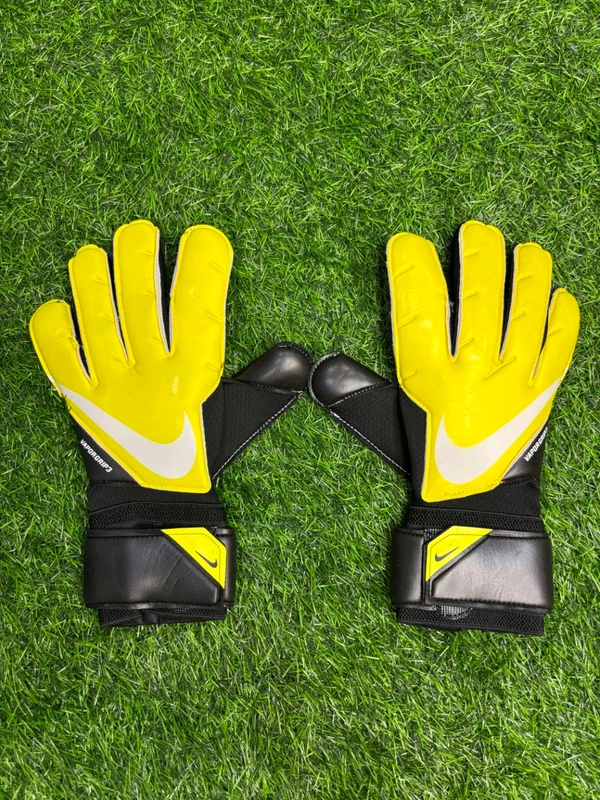 Vapor Grip 3 Yellow & Black Premium Match Gloves  - 8