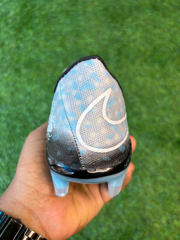 Hypervenom Phantom 3 Blue & Grey Low-top FG With Lace  - 8.5