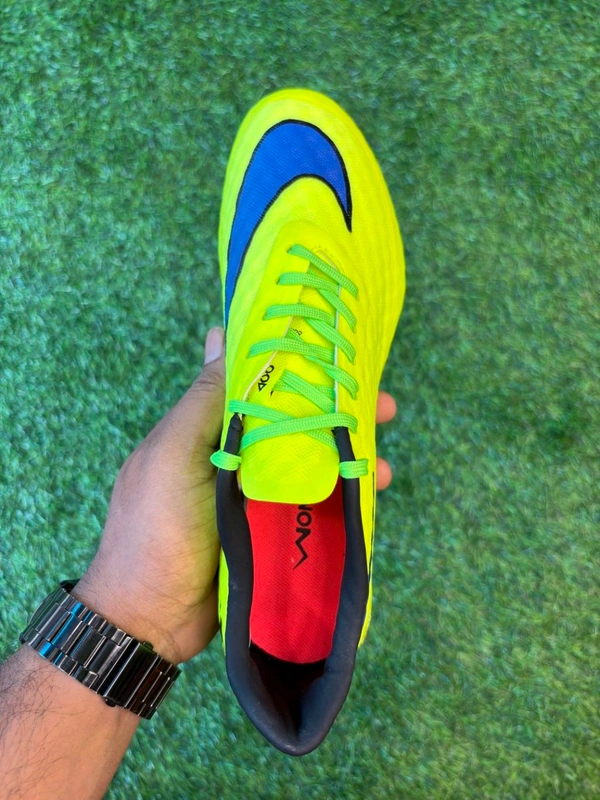 Hypervenol Phantom FG M Light Green Low-top With Lace - 8.5