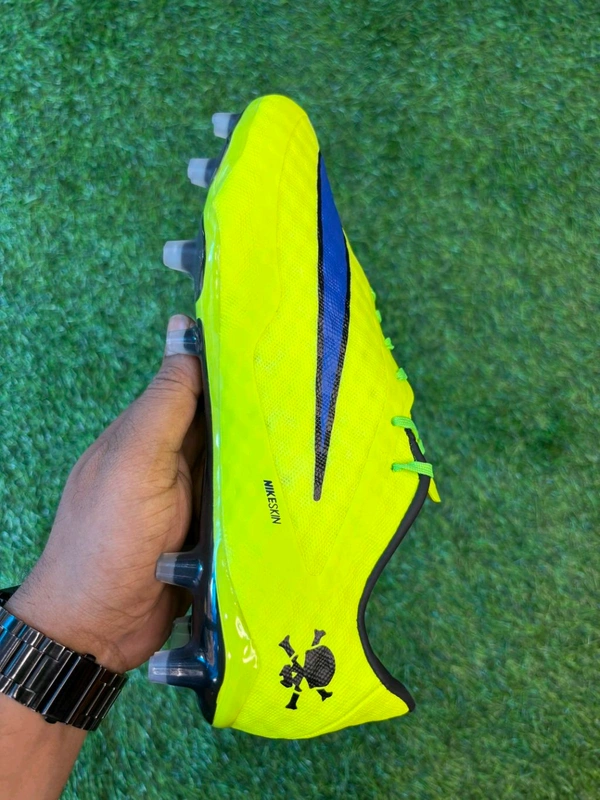 Hypervenol Phantom FG M Light Green Low-top With Lace - 8.5