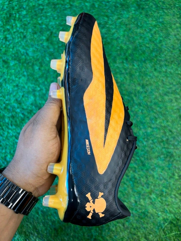 Hypervenom Phantom 3 Orange & Black Low-top FG With Lace  - 5.5