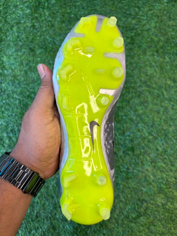 Hypervenom Phantom 3 Grey & Green Low-top FG With Lace  - 6