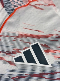Bayern Munich 25/26 Away Player Edition Half Sleeve  - L