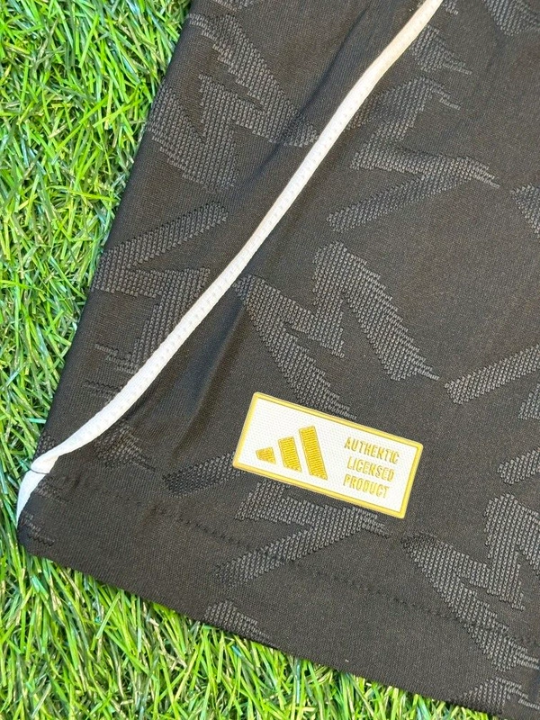 Manchester United Black Special Player Edition - S