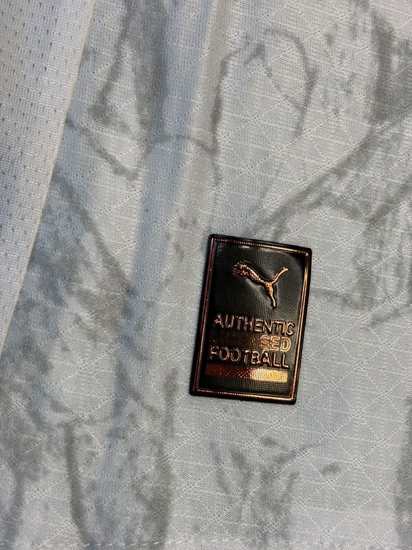 Manchester City 25/26 Away Player Edition Half Sleeve  - M