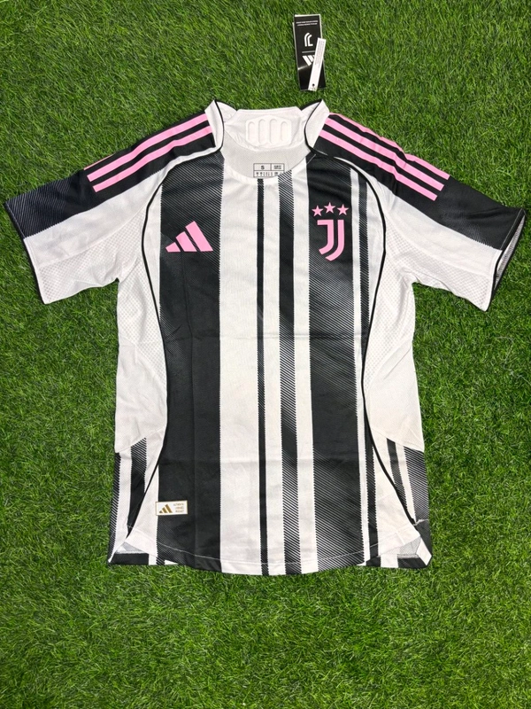 Juventus FC 25/26 Home Player Edition Half Sleeve  - S
