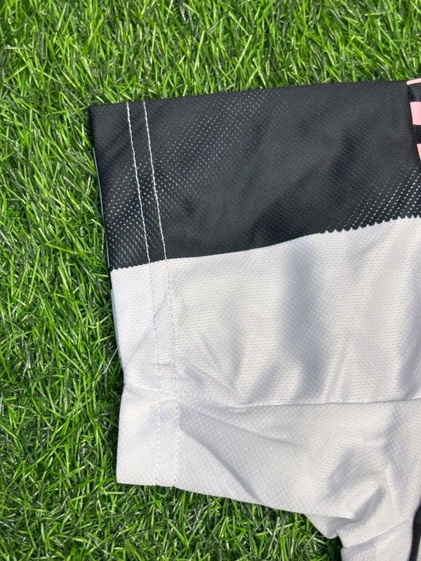 Juventus FC 25/26 Home Kit Fan Edition With Short  - M