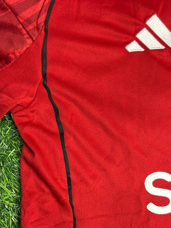 Manchester United 25/26 Home Kit Fan Edition With Short  - S