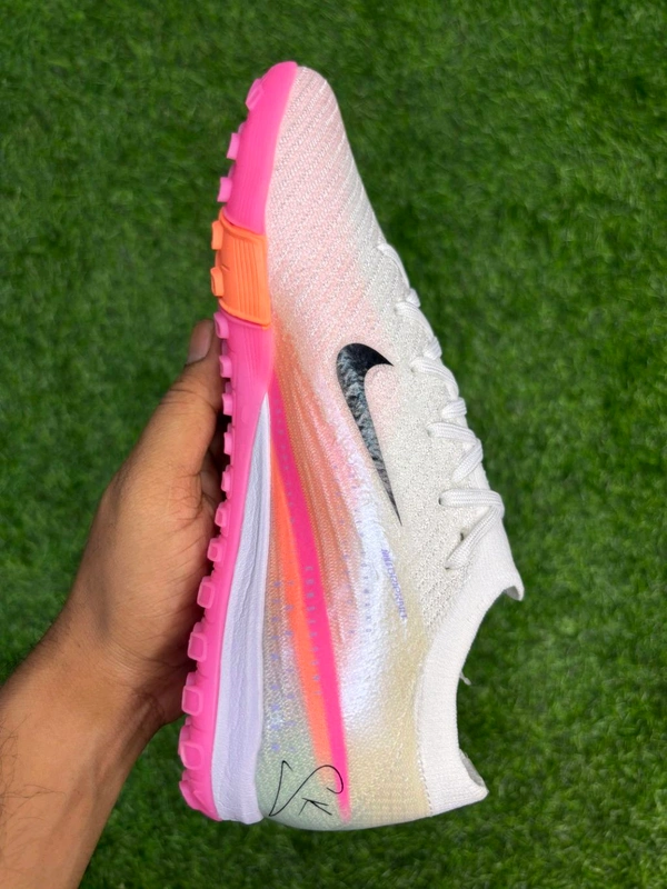 Mercurial Vapor 16 White Pink Mix AG/Turf With Lace  - 5.5