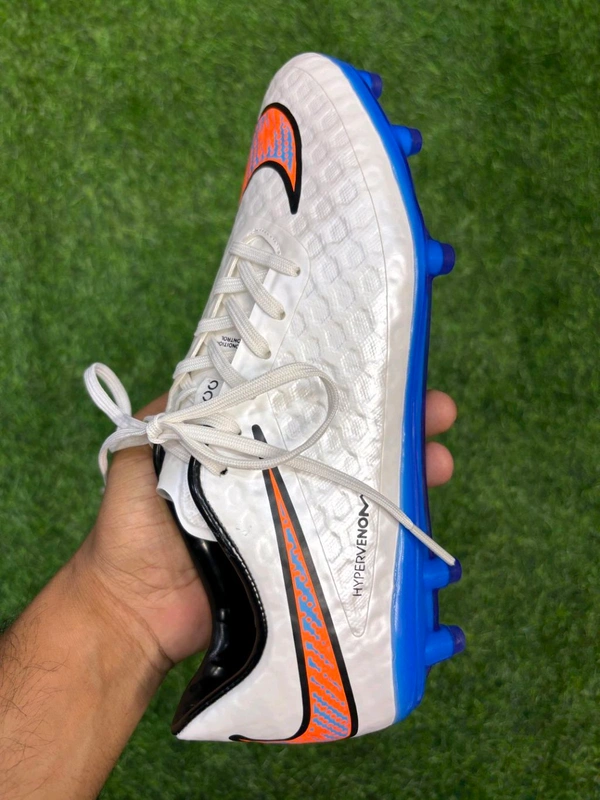 Hypervenom Phantom White Blue FG Low-top With Lace  - 5.5