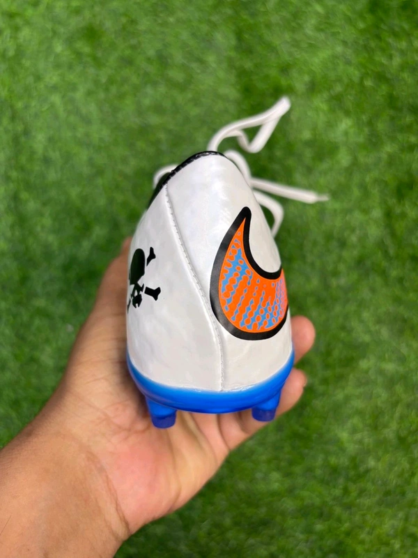 Hypervenom Phantom White Blue FG Low-top With Lace  - 5.5