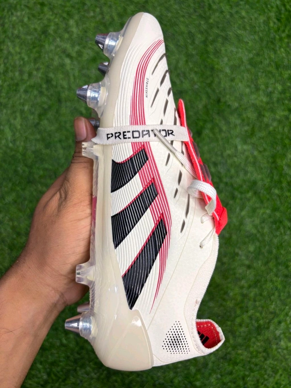 Predator Foldover Elite Cream Colour SG With Lace(Metal Changer) - 7.5