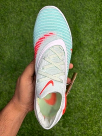 Phantom 6 Luna III Elite Sky-blue White FG With Lace  - 8.5