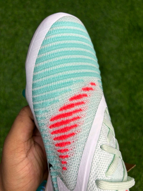 Phantom 6 Luna III Elite Sky-blue White FG With Lace  - 8.5