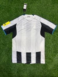 Newcastle United 25/26 Home Kit Player Edition - M