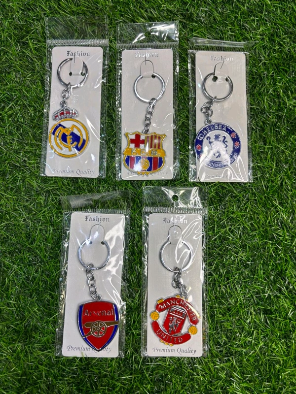 Football Clubs Metal Key Chain(1 Piece) - Real Madrid