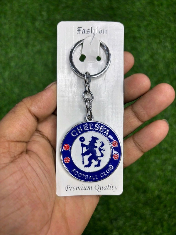 Football Clubs Metal Key Chain(1 Piece) - Real Madrid