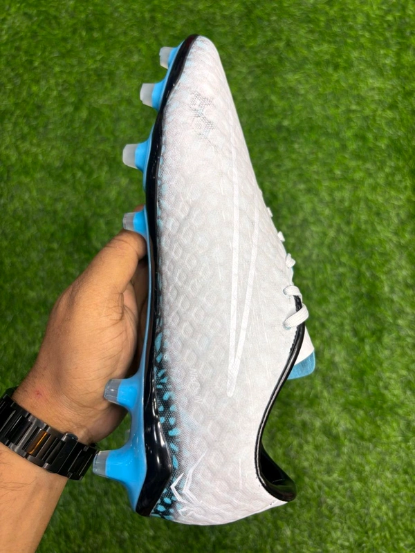 Hypervenom Phantom 3 White Low-top FG With Lace(Colour Changing) - 8.5