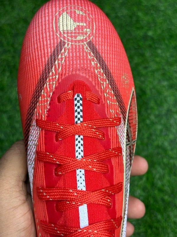 Ultra Ultimate Red & Gold Low-Top FG With Lace - 7.5