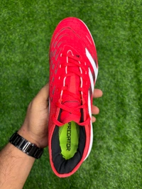 Predator Elite Red Colour AG/Turf Low-top With Lace - 6