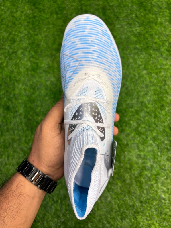 Future 8 Ultimate White Blue Colour Low-top With Lace  - 9.5