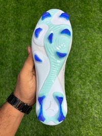 Future 8 Ultimate White Blue Colour Low-top With Lace  - 10.5