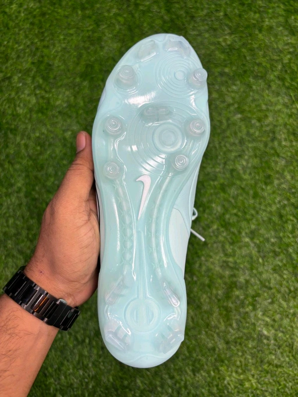 Tiempo Legend 10 Elite Pastel Blue Low-top FG With Lace - 7.5
